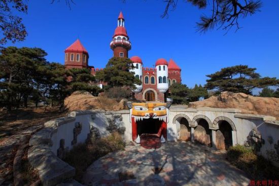 怪楼奇园 图片来自新浪博主：行走记忆
