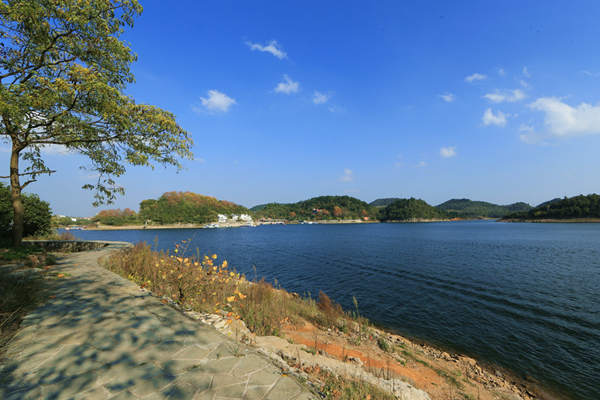 贵州-红枫湖2